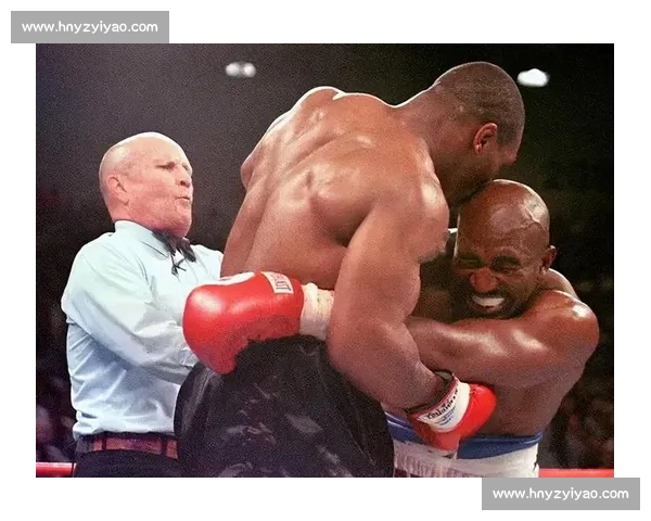 铁拳与意志的碰撞泰森对决拉多克的世纪重炮之战拳坛风暴巅峰宿命