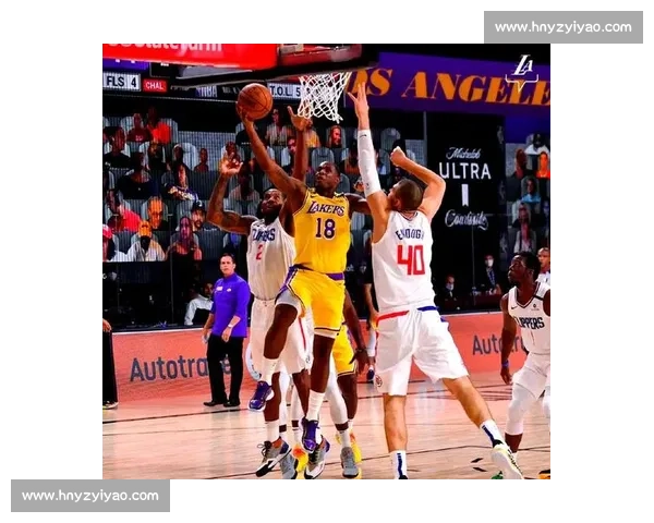 重温经典对决湖人对阵热火总决赛黑白直播珍藏版回放篮球历史瞬间