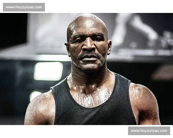 霍利菲尔德对决拉多克重量级王座恩怨与时代巅峰之战回顾全景复盘