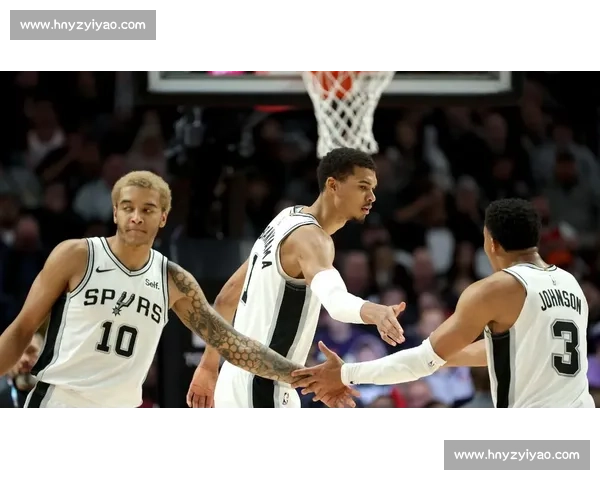 马刺对决公牛攻防博弈老牌豪强碰撞引爆赛场焦点之夜悬念拉满看点