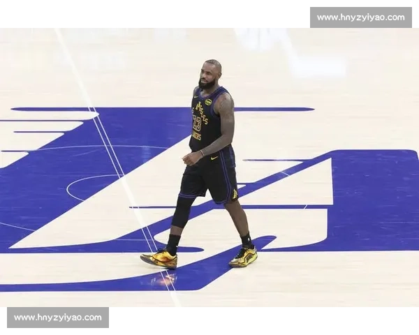 骑士与猛龙第五场鏖战回顾詹姆斯领衔决胜时刻彰显王者气质风范无双